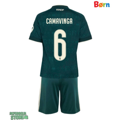 Real Madrid Eduardo Camavinga #6 Replika Babytøj Udebanesæt Børn 2026-27 Kortærmet (+ Korte bukser)